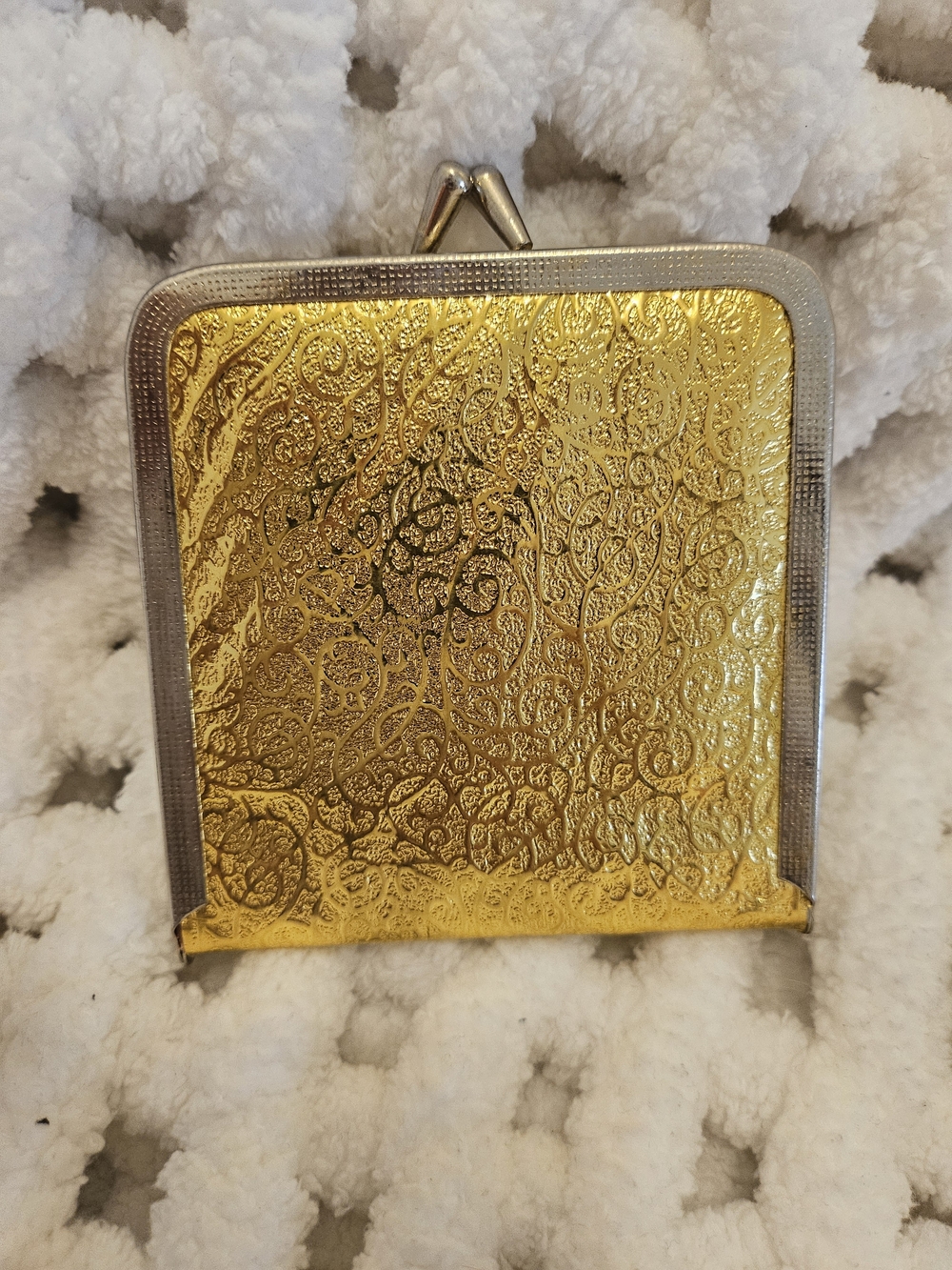 Vintage Gold Foil Kiss Clasp Dual Mirror Compact Vanity Case